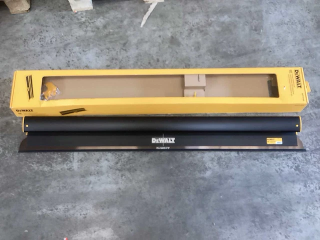 Dewalt drywall spachtelmes 48” / 1219mm (dxtt 2-948) - afbeelding 2 van  7