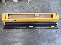 Dewalt drywall spachtelmes 48” / 1219mm (dxtt 2-948) - afbeelding 2 van  7