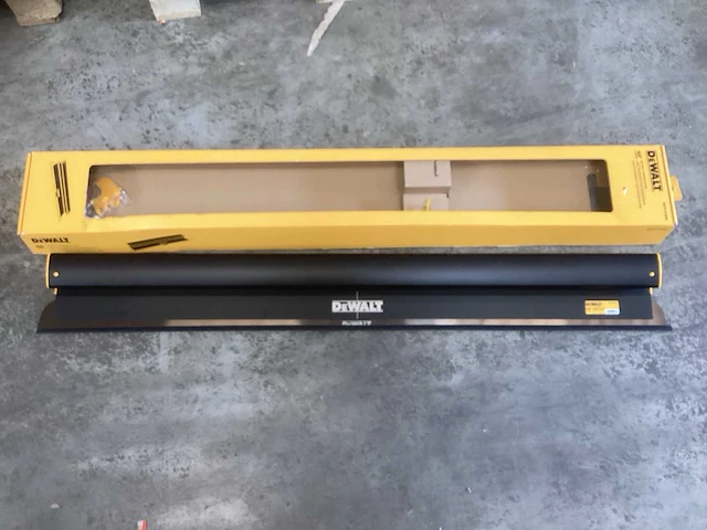 Dewalt drywall spachtelmes 48” / 1219mm (dxtt 2-948) - afbeelding 3 van  7