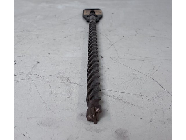 Dewalt dt9681-qz sds-plus 4c 16x400x450mm - afbeelding 2 van  4