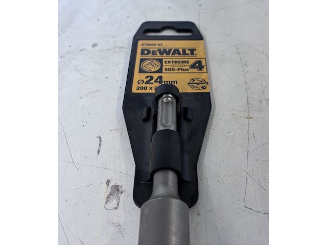 Dewalt dt9688-qz sds-plus boor c4 24x200x250mm - afbeelding 4 van  4