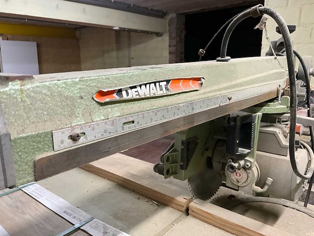 Dewalt dw 1603 radiaalzaag - afbeelding 5 van  14