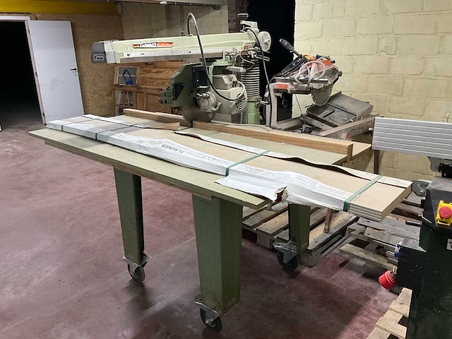 Dewalt dw 1603 radiaalzaag - afbeelding 1 van  14