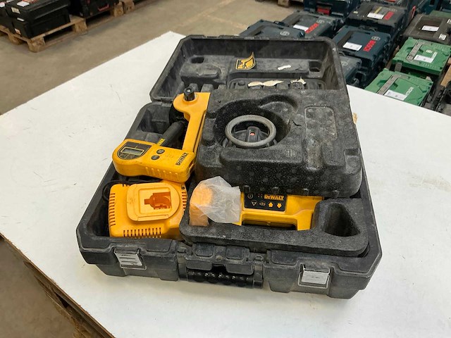 Dewalt dw077 bouwlaser - afbeelding 8 van  9