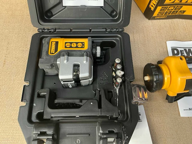 Dewalt dw089 bouwlaser - afbeelding 3 van  5