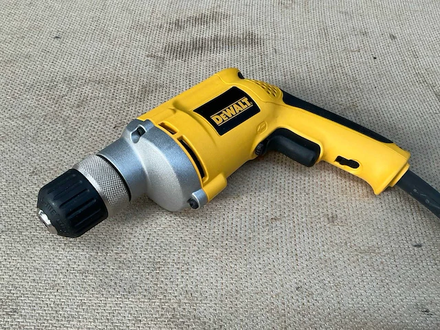 Dewalt dw217 boormachine - afbeelding 4 van  5