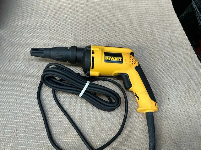 Dewalt dw274k-qs elektrische schroefmachine voor gipsplaten - afbeelding 1 van  3