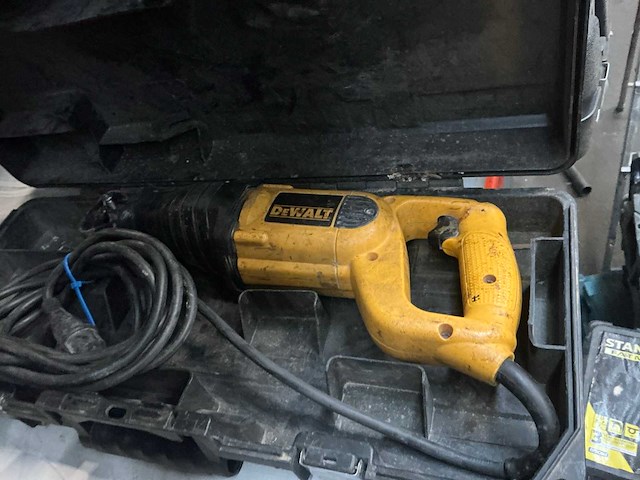 Dewalt dw303-qs reciprozaag - afbeelding 1 van  3