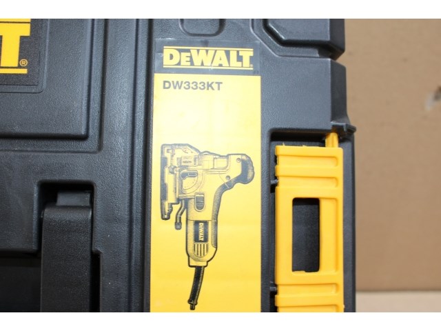 Dewalt dw333kt-qs decoupeerzaag - afbeelding 2 van  3