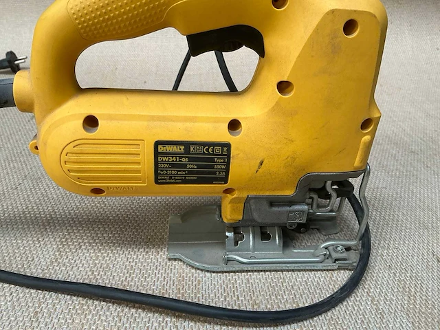 Dewalt dw341-qs decoupeerzaag - afbeelding 4 van  4