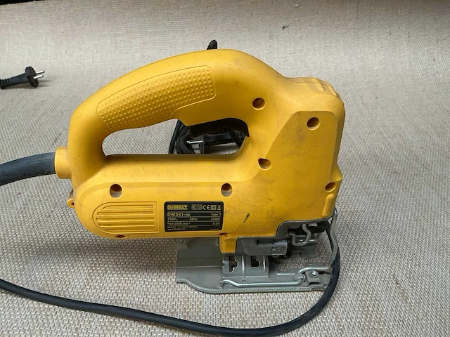 Dewalt dw341-qs decoupeerzaag - afbeelding 3 van  4