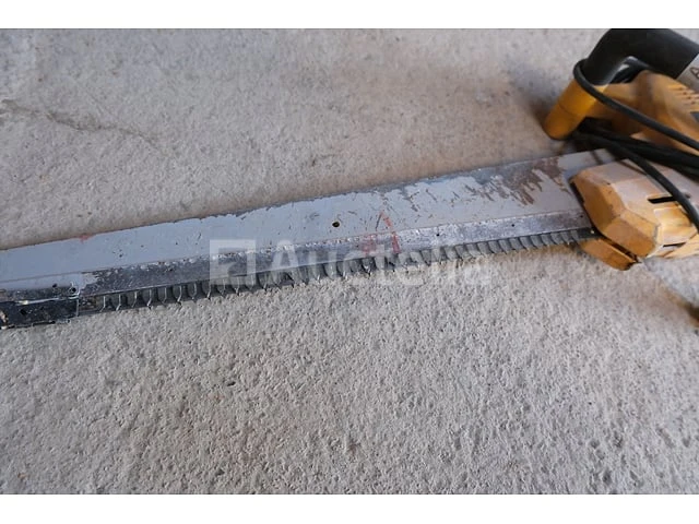 Dewalt dw394-qs zaag - afbeelding 1 van  5