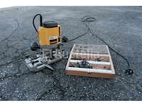Dewalt dw614 router - afbeelding 1 van  6