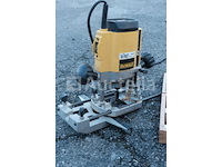 Dewalt dw614 router - afbeelding 2 van  6
