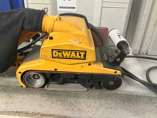 Dewalt dw650 bandschuurmachine - afbeelding 2 van  3