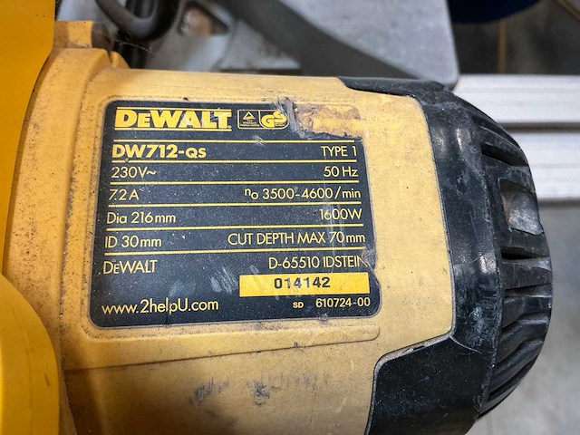 Dewalt dw712 afkortcirkelzaagmachine - afbeelding 3 van  4