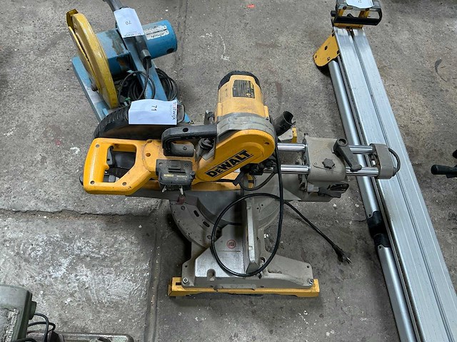 Dewalt dw717xps afkortcirkelzaagmachine - afbeelding 2 van  4