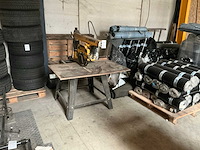 Dewalt dw721 radiaalafkortzaagmachine - afbeelding 1 van  5