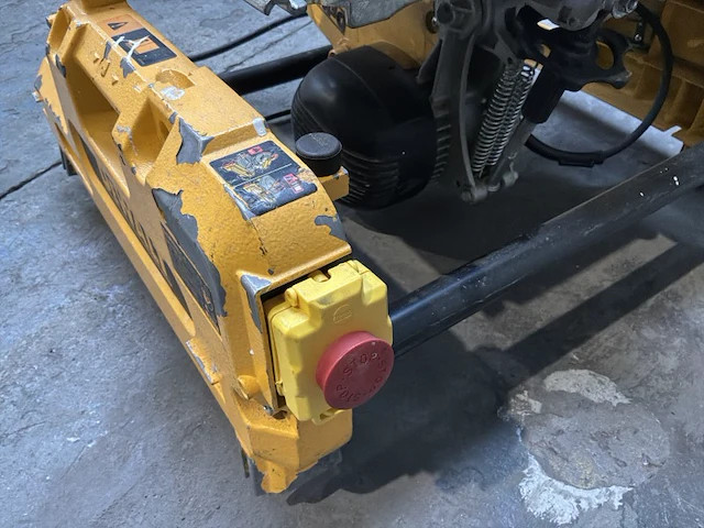 Dewalt dw743n-qs tafelzaag - afbeelding 4 van  6