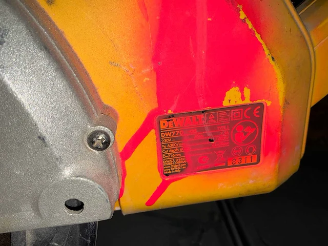 Dewalt dw770-qs verstekzaag - afbeelding 5 van  5