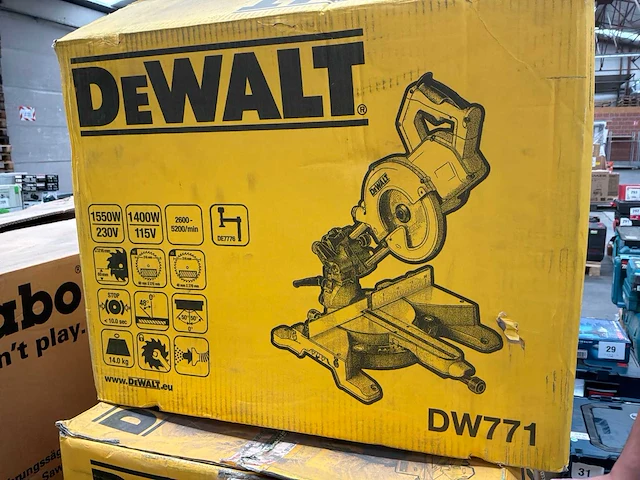Dewalt dw771 afkortcirkelzaagmachine - afbeelding 2 van  4