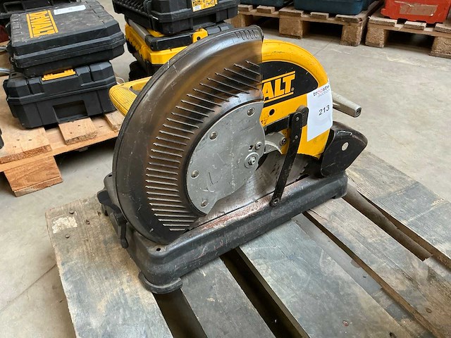 Dewalt dw872 afkortcirkelzaagmachine - afbeelding 1 van  4