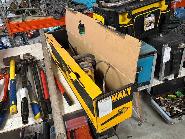 Dewalt dwe397 alligatorzaag - afbeelding 7 van  7