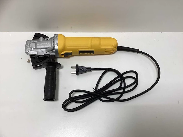 Dewalt dwe4157f haakse slijper - 900w - 125mm (platte kop) - afbeelding 2 van  6