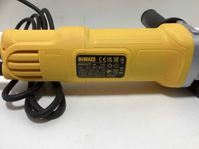 Dewalt dwe4157f haakse slijper - 900w - 125mm (platte kop) - afbeelding 2 van  2