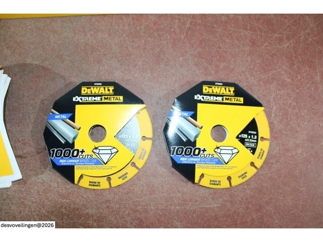 Dewalt dwe4207-qs haakse slijper + 2x dt40252 slijpschijf - afbeelding 5 van  5