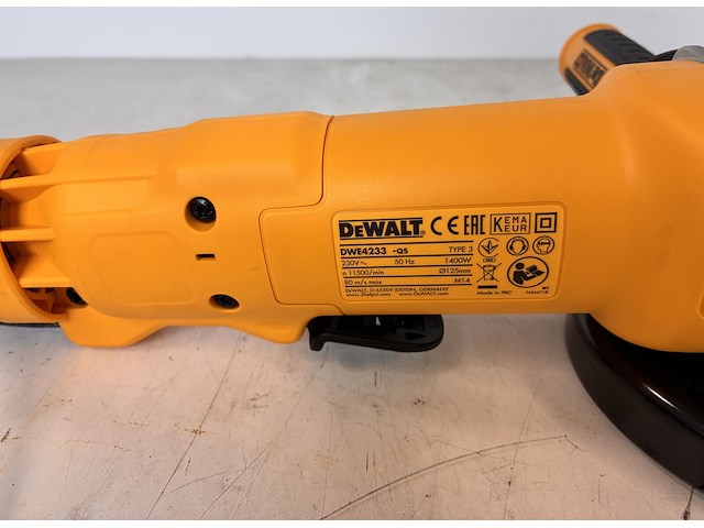 Dewalt dwe4233-qs slijptol - afbeelding 6 van  7