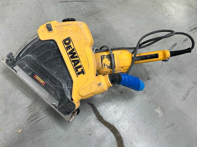 Dewalt dwe4579 haakse slijpmachine - afbeelding 2 van  2