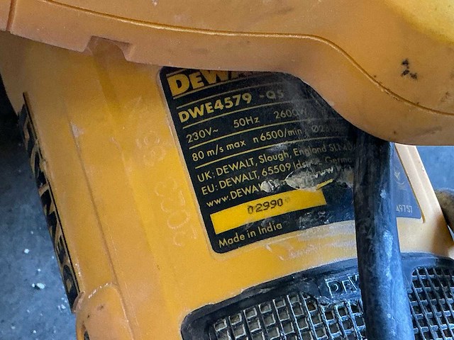 Dewalt dwe4579 haakse slijpmachine - afbeelding 3 van  3