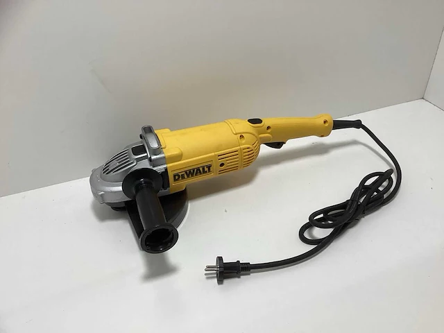 Dewalt dwe492s grote haakse slijper - 2200w - 230mm - softstart - afbeelding 2 van  5
