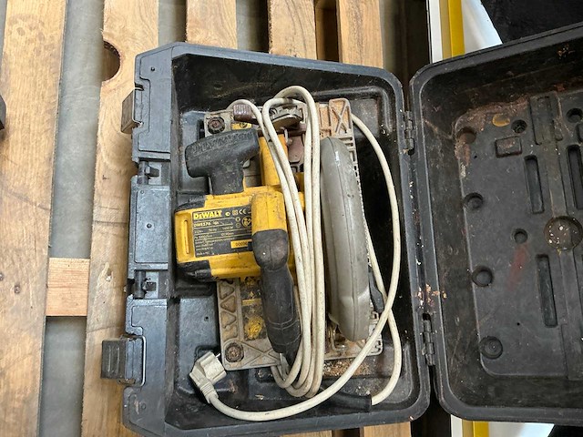 Dewalt dwe576 cirkelzaagmachine - afbeelding 3 van  8