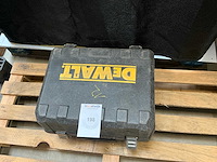 Dewalt dwe576 cirkelzaagmachine - afbeelding 6 van  8