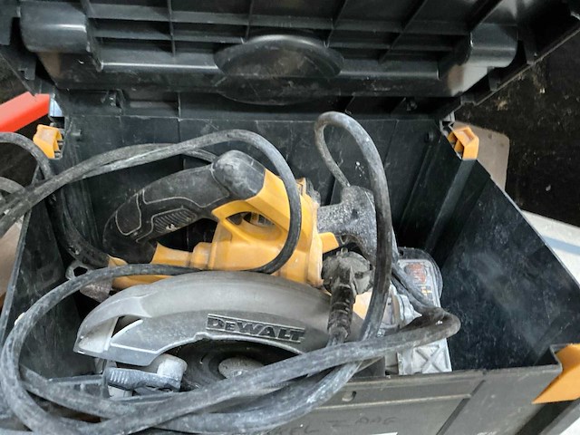 Dewalt dwe576 cirkelzaagmachine - afbeelding 5 van  5