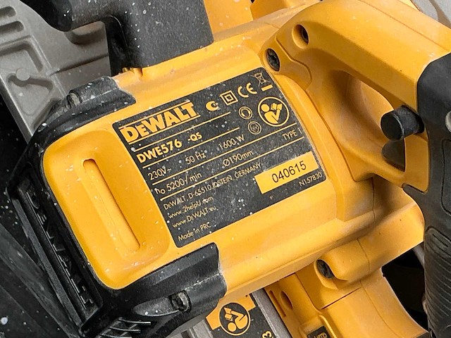 Dewalt dwe576-qs cirkelzaagmachine - afbeelding 3 van  4