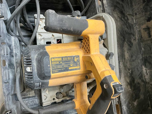 Dewalt dws520 invalzaag - afbeelding 6 van  6