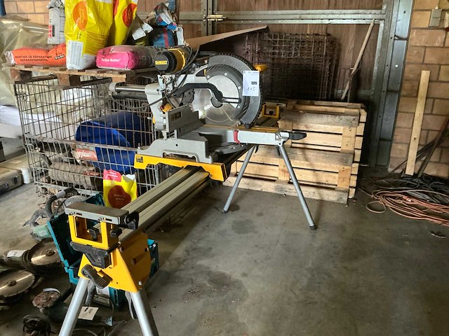 Dewalt dws780 afkortcirkelzaagmachine - afbeelding 1 van  7