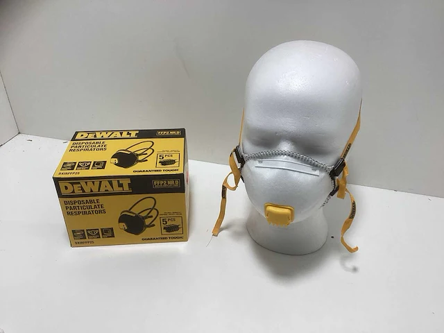 Dewalt dxir1hmmp3 stofmasker / halfgelaatsmasker p3 r - maat m (250x) - afbeelding 1 van  4