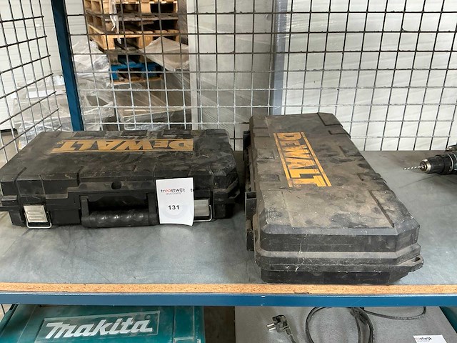 Dewalt elektrische gereedschappen (2x) - afbeelding 1 van  6