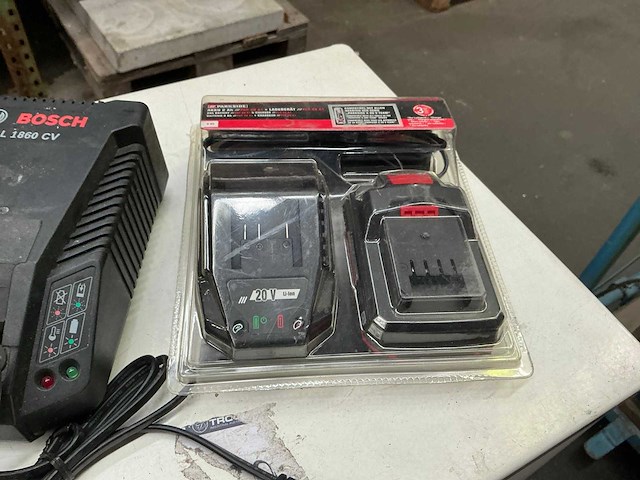 Dewalt en bosch diverse acculaders (4x) - afbeelding 4 van  4