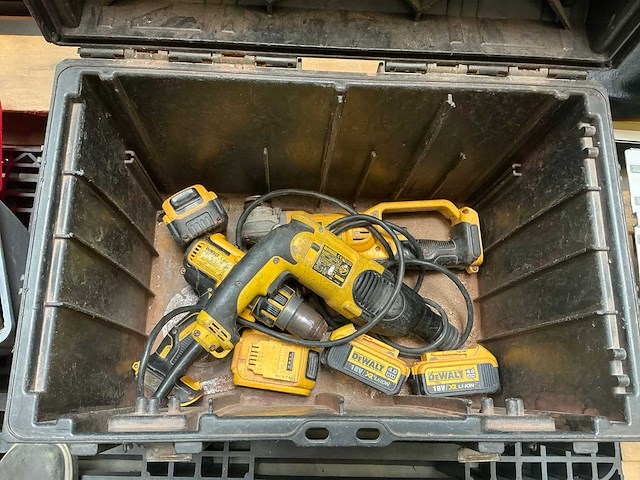 Dewalt gereedschappen (3x) - afbeelding 1 van  10