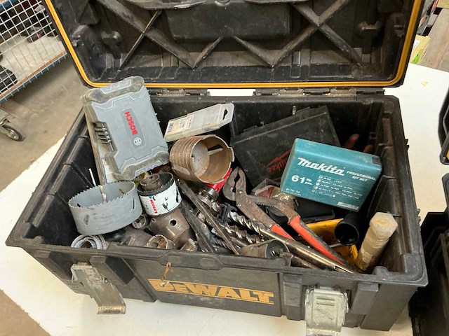 Dewalt gereedschapskoffer met inhoud (2x) - afbeelding 12 van  14