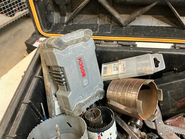 Dewalt gereedschapskoffer met inhoud (2x) - afbeelding 2 van  14