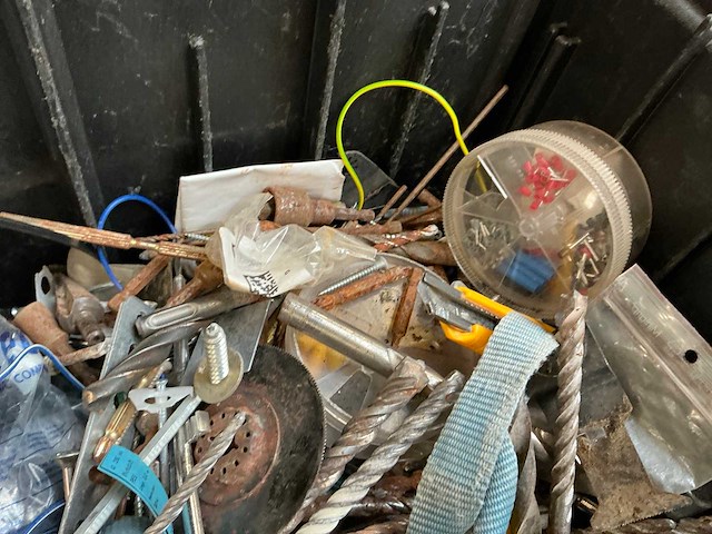 Dewalt gereedschapskoffer met inhoud (2x) - afbeelding 8 van  14