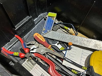 Dewalt gereedschapskoffer met inhoud (3x) - afbeelding 5 van  8