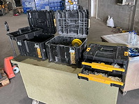 Dewalt gereedschapskoffer met inhoud (3x) - afbeelding 1 van  8