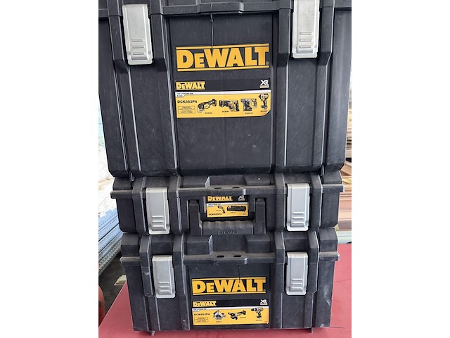 Dewalt gereedschapskoffer - afbeelding 1 van  2